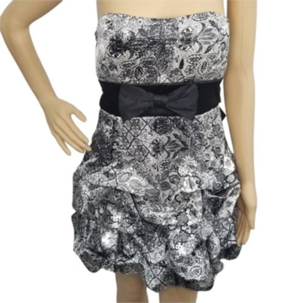 Ruby Rox Dress Juniors Size 9 Sheath Gray Black Floral Stretch Strapless Zip‎